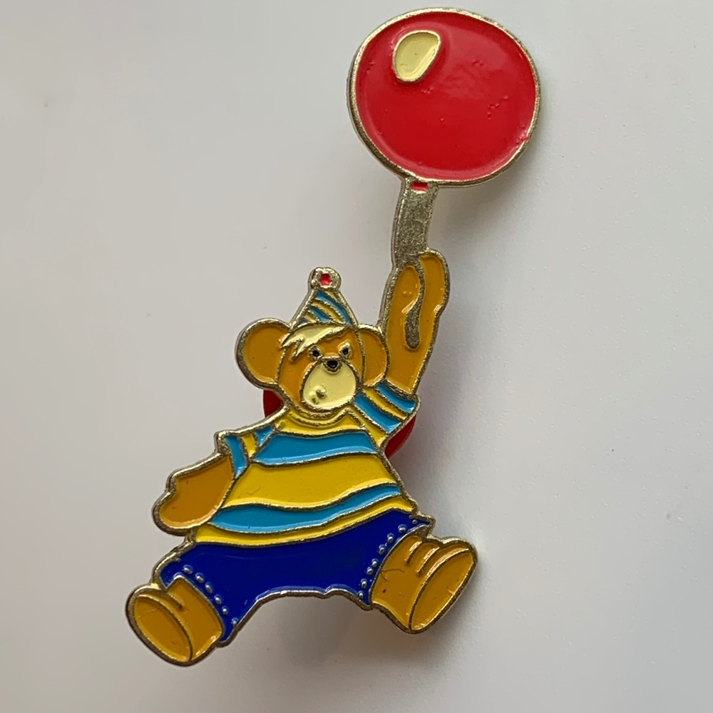Build-A-Bear Celebration Bear with Balloon Lapel Pin w/ Heart Back